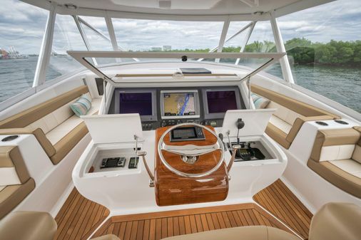 Spencer Yachts Express image