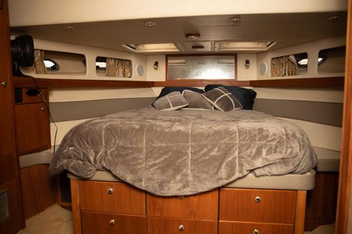 Bayliner 4788 Pilot House Motoryacht image