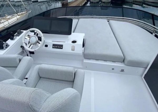 Azimut 53-FLYBRIDGE image