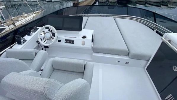 Azimut 53-FLYBRIDGE image