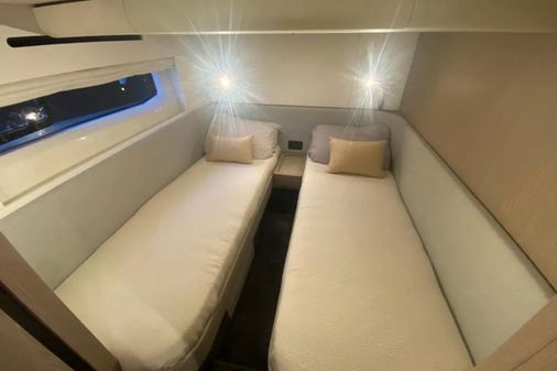 Azimut 53-FLYBRIDGE image