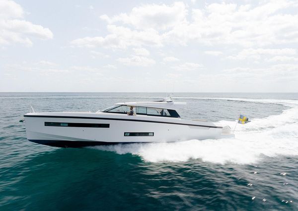 Delta Powerboats 48 Coupe image