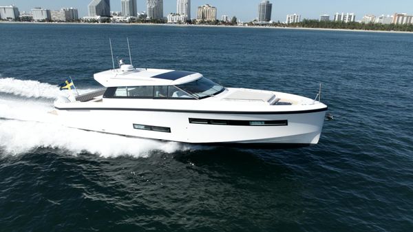 Delta Powerboats 48 Coupe 