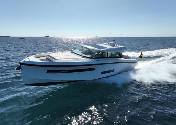 Delta Powerboats 48 Coupe image