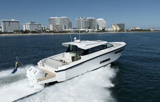 Delta Powerboats 48 Coupe image