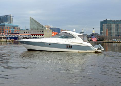 Cruisers Yachts 500 Express image