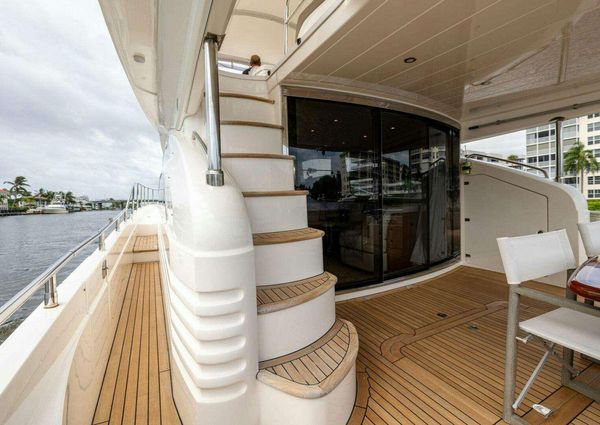 Princess 67 Flybridge image