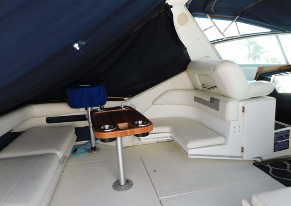 Sea Ray 390 Express Cruiser image