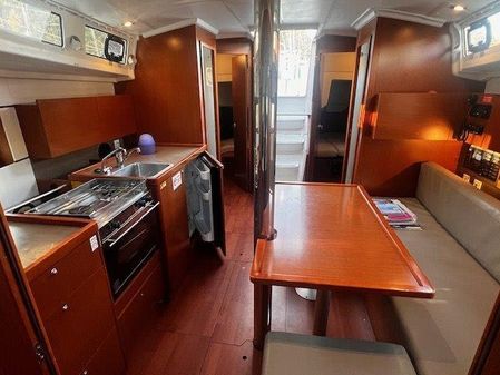 Beneteau Oceanis 38.1 image