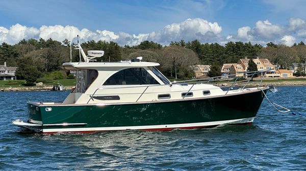 Legacy Yachts 32 