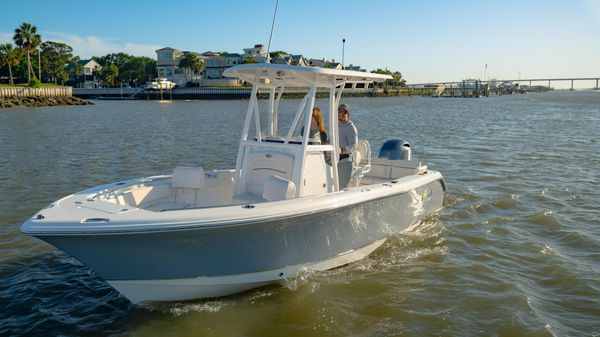 Sea Hunt Ultra 219