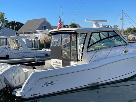 Boston Whaler 345 Conquest image