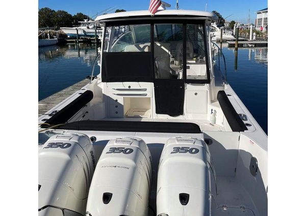 Boston Whaler 345 Conquest image