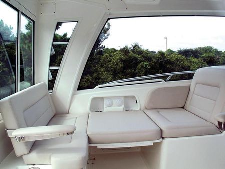 Boston Whaler 345 Conquest image