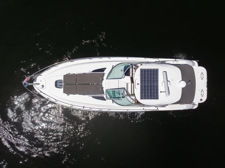 Sea Ray 370 Sundancer image