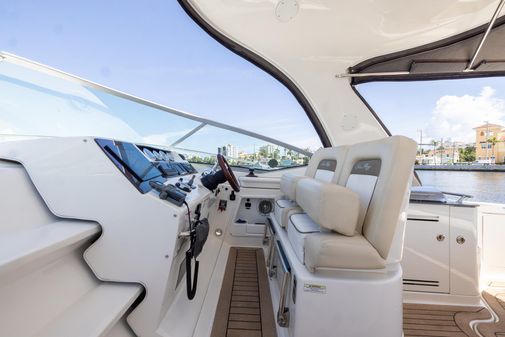 Sea Ray 370 Sundancer image