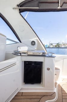 Sea Ray 370 Sundancer image