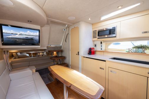 Sea Ray 370 Sundancer image