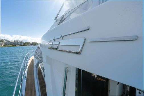 Azimut 55S image