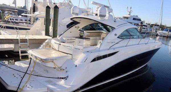 Sea Ray 410 Sundancer image