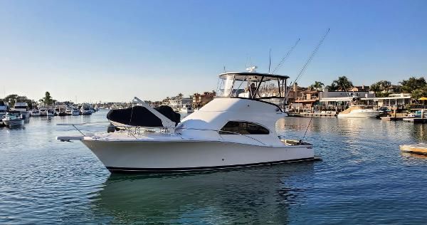 Luhrs 41-CONVERTIBLE - main image