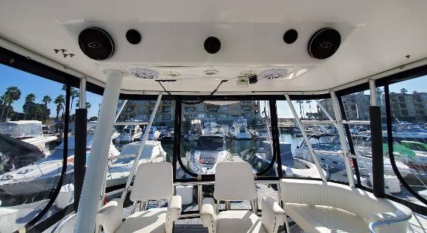 Luhrs 41-CONVERTIBLE image