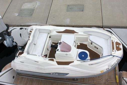 Azimut 60 Flybridge image