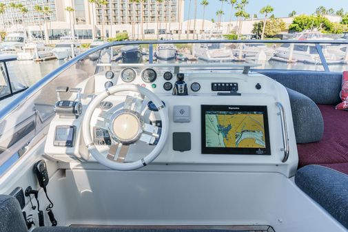 Azimut 60 Flybridge image