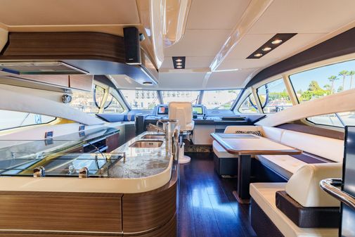 Azimut 60 Flybridge image