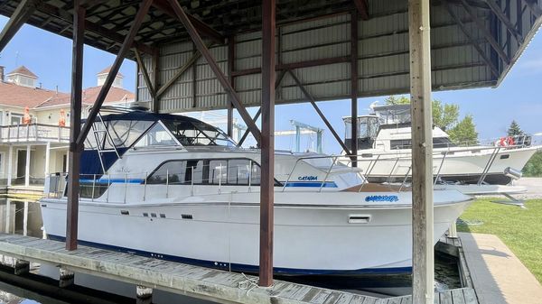 Chris-Craft Catalina 381 