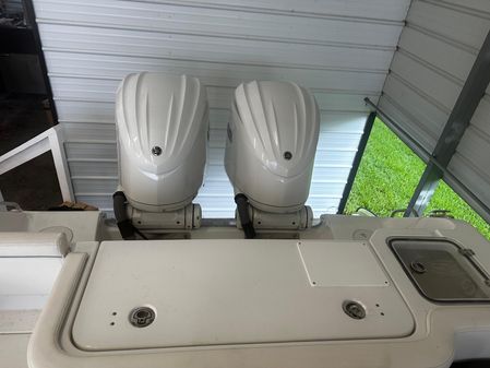 Sea Hunt Gamefish 30 Forward Seating image