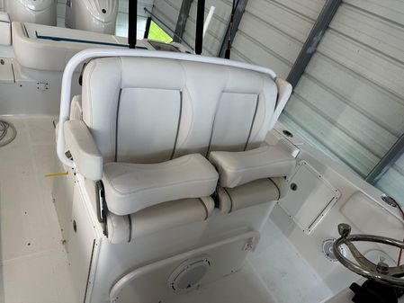 Sea Hunt Gamefish 30 Forward Seating image