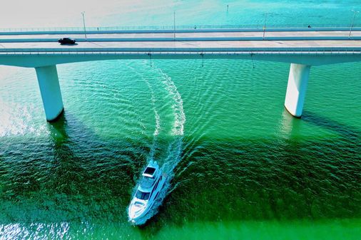 Sea Ray L550FLY image
