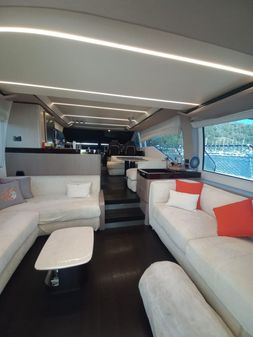 Azimut 66 image