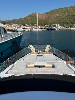 Azimut 66 image