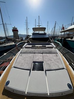 Azimut 66 image