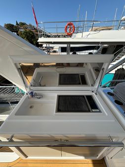 Azimut 66 image