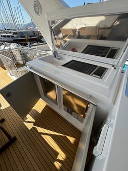 Azimut 66 image