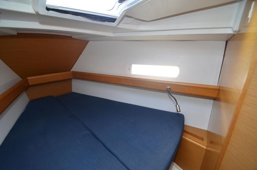 Jeanneau Sun Odyssey 409 image