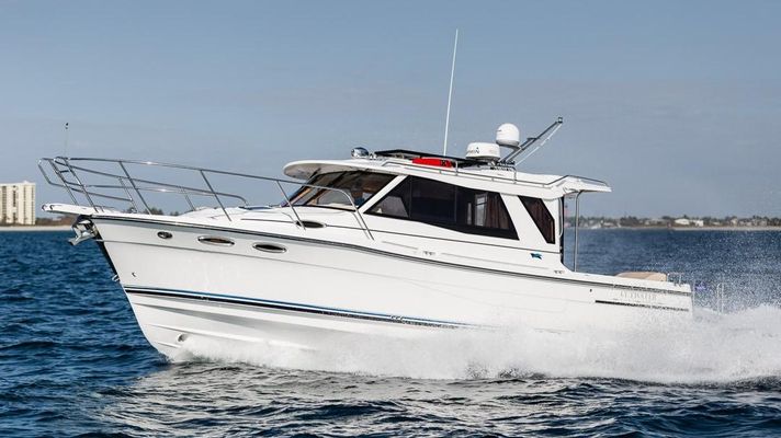 Cutwater C28 Luxury Edition - main image