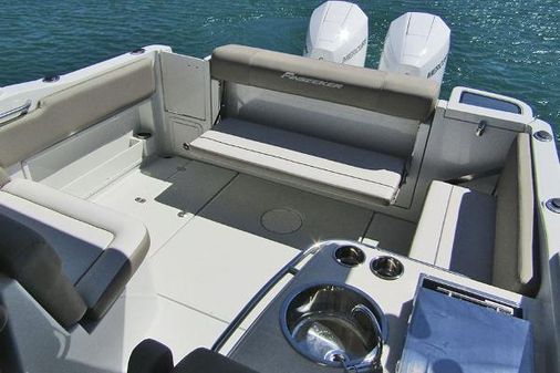 Crownline 280-DC-FINSEEKER image