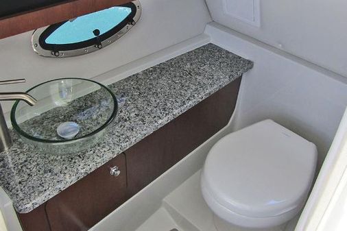 Crownline 280-DC-FINSEEKER image