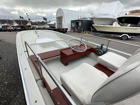 Boston Whaler 15 SPORT image