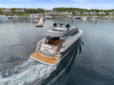 Riviera 5400 Sport Yacht image