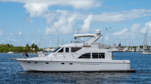 Ocean Alexander 522 Pilothouse 