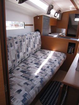 Jeanneau Sun Odyssey 349 image