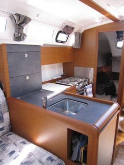 Jeanneau Sun Odyssey 349 image