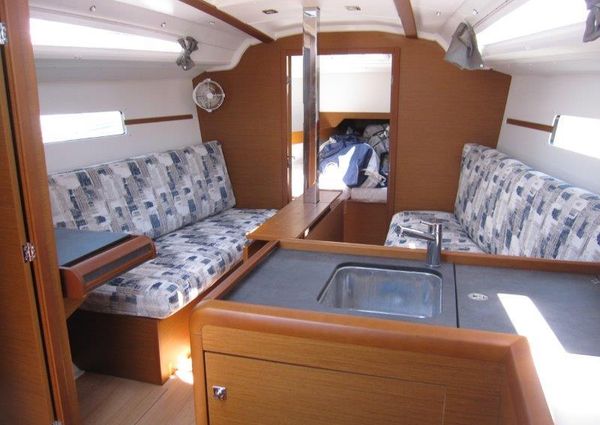 Jeanneau Sun Odyssey 349 image