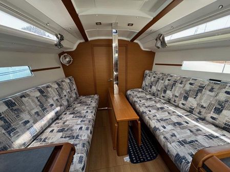 Jeanneau Sun Odyssey 349 image