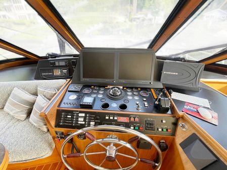 Tollycraft 57-PILOTHOUSE-MOTOR-YACHT image